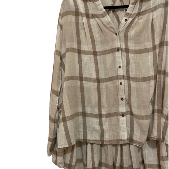Free People Peppy Plaid Ruffle back tunic top Long Sleeve Button down size small - Picture 7 of 8